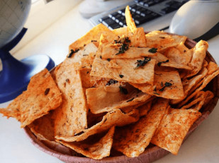 Лаваш со вкусом чеснока: Лаваш со вкусом аджики