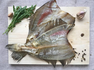 Оленина вяленая (строганина): Камбала ёрш (Мурманская) вяленая