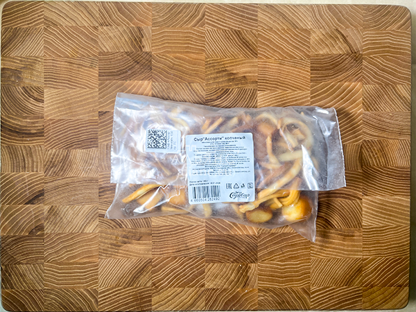 Сыр 150 гр ГОРНЫЙ СЫРОВАР (Ассорти копчёный) в Коломне